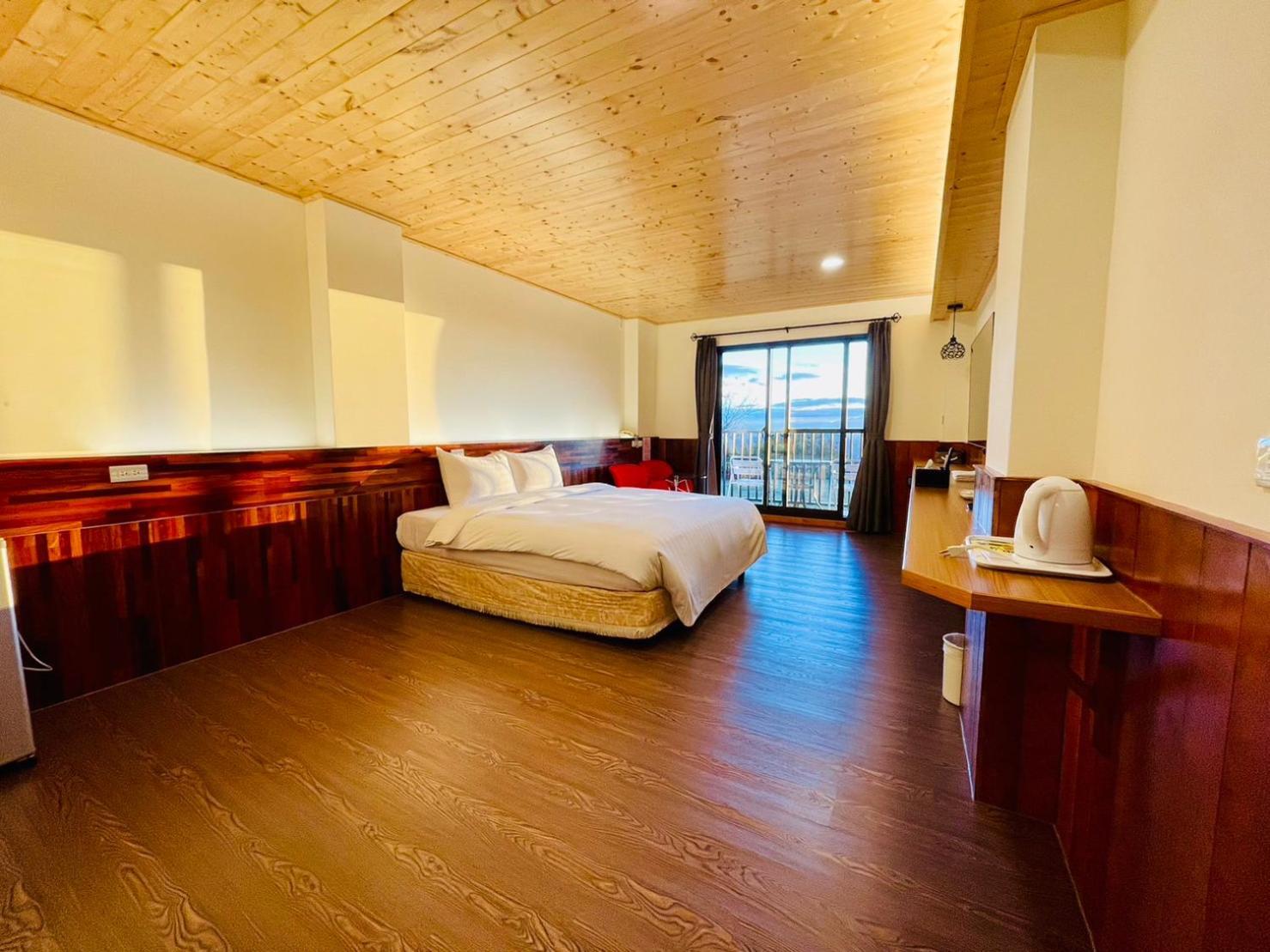 Junyi Landscape Villa Ренай Екстериор снимка