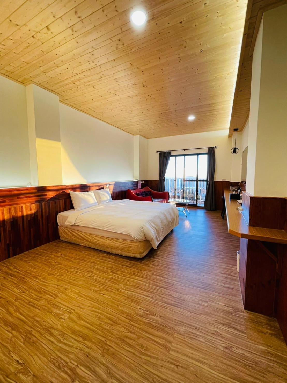 Junyi Landscape Villa Ренай Екстериор снимка