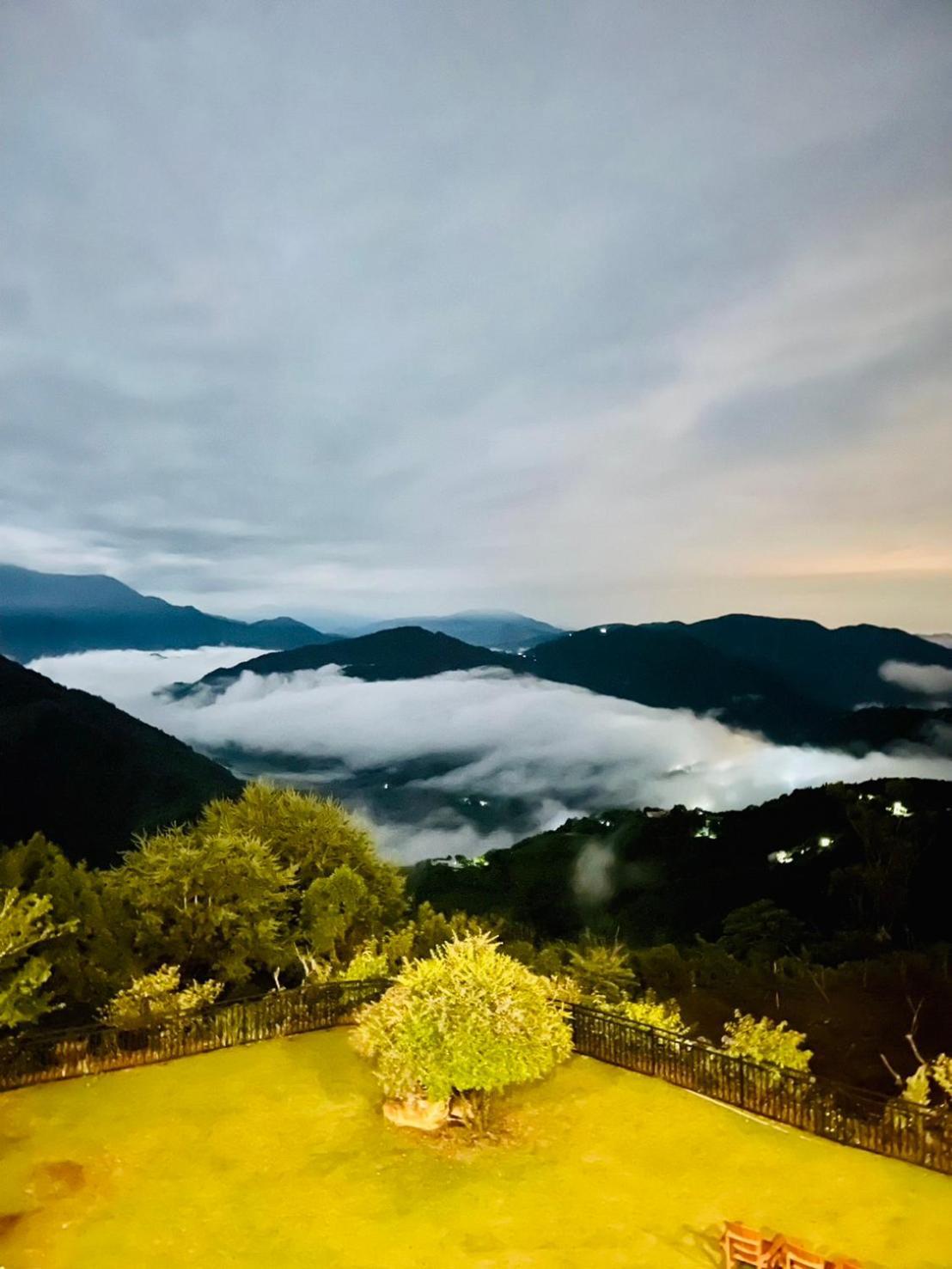 Junyi Landscape Villa Ренай Екстериор снимка