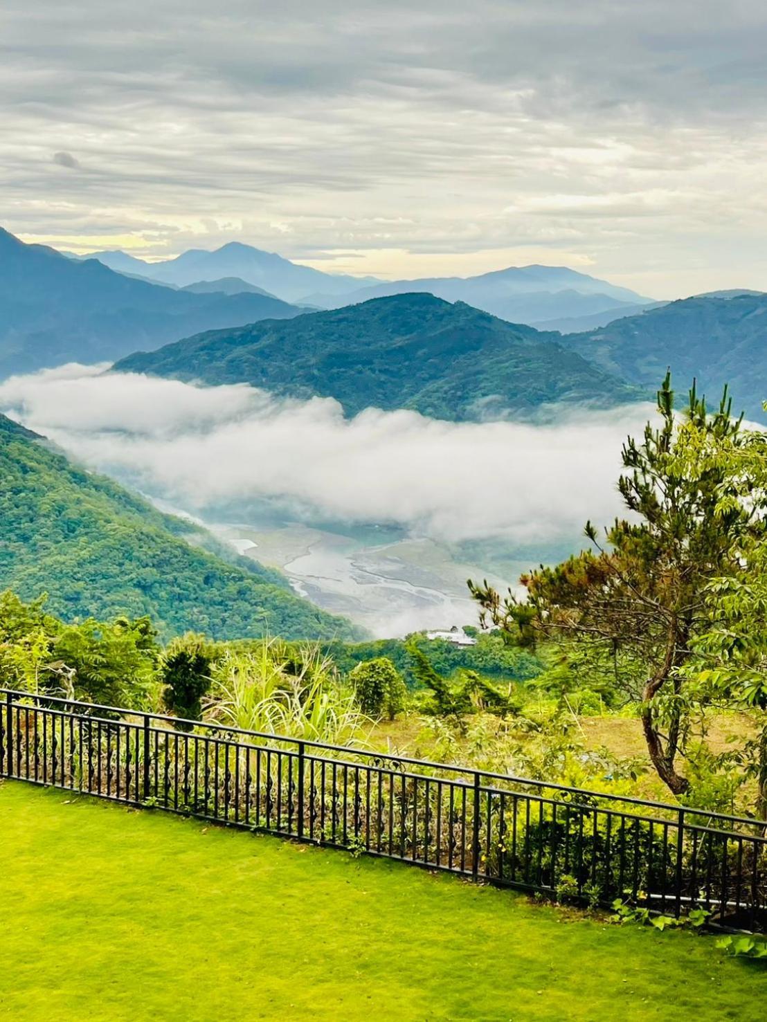 Junyi Landscape Villa Ренай Екстериор снимка
